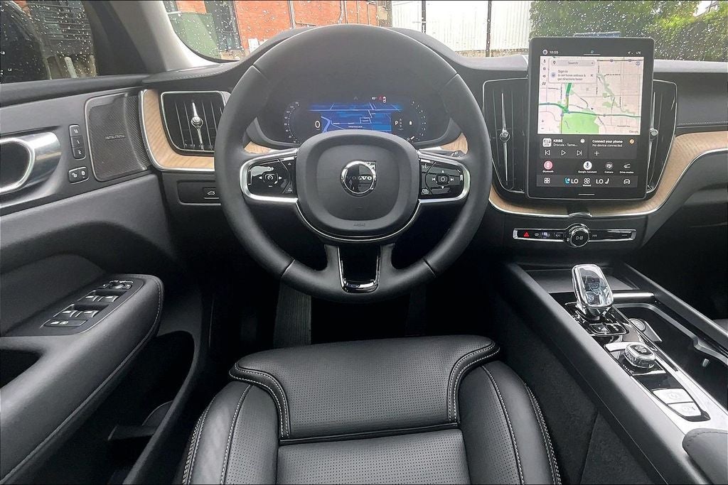 2026 Volvo XC60 B5 Ultra