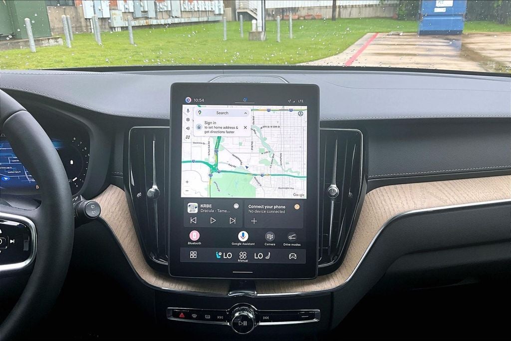 2026 Volvo XC60 B5 Ultra