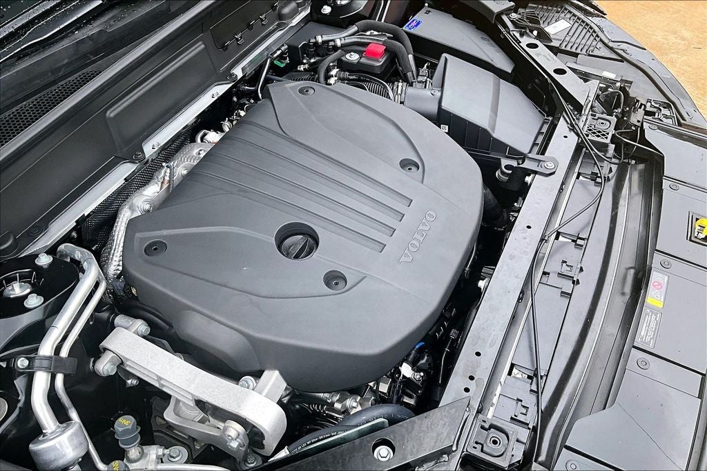 2026 Volvo XC60 B5 Ultra