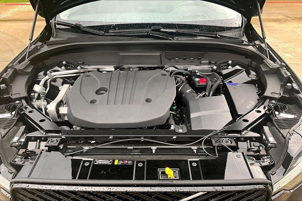2026 Volvo XC60 B5 Ultra