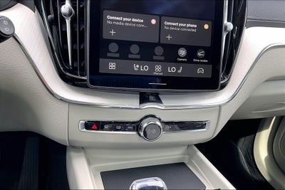 2026 Volvo XC60 B5 Ultra