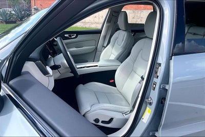 2026 Volvo XC60 B5 Ultra