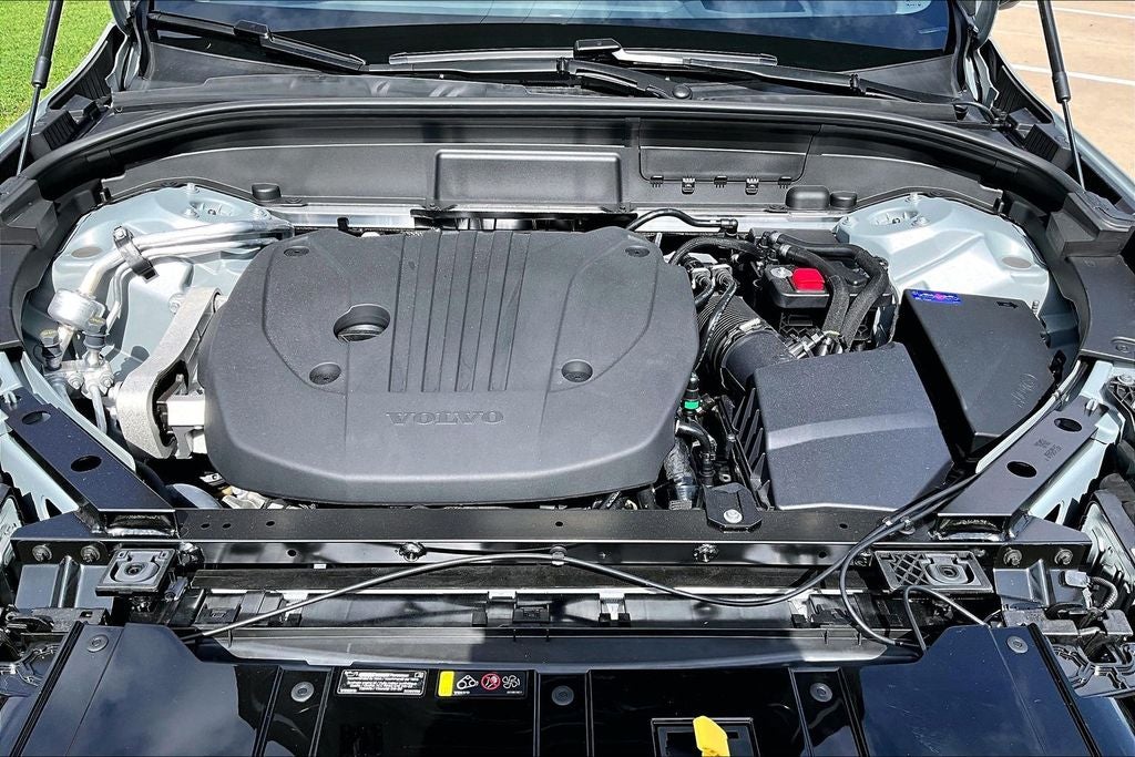 2026 Volvo XC60 B5 Ultra