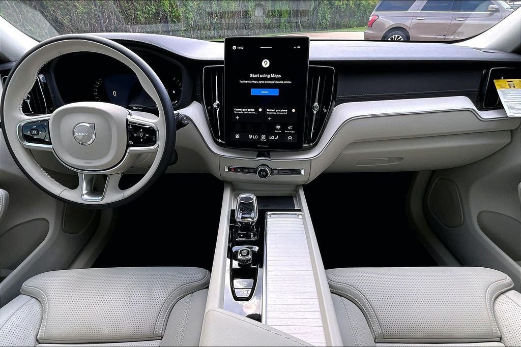 2026 Volvo XC60 B5 Ultra