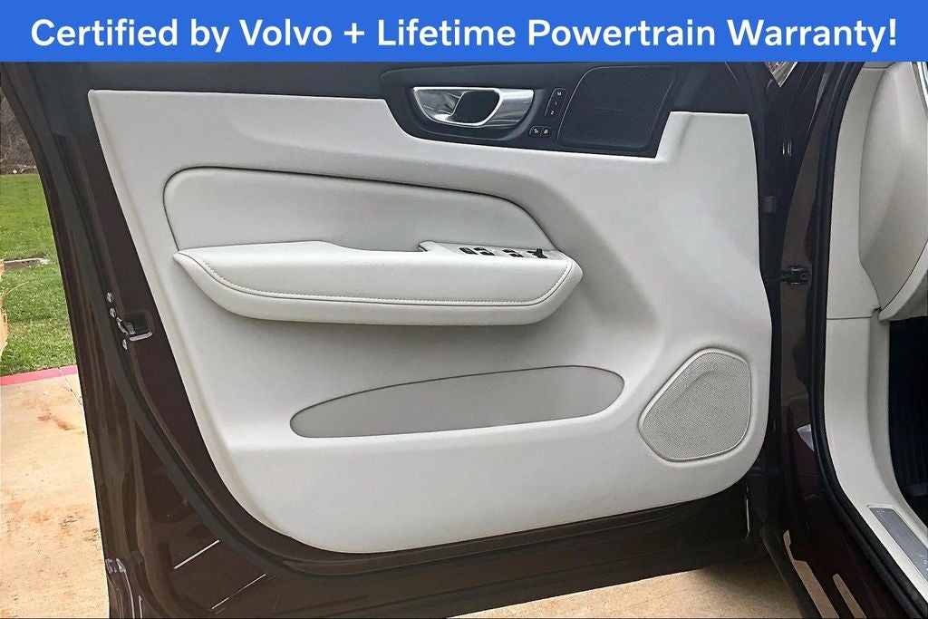 2026 Volvo XC60 B5 Ultra