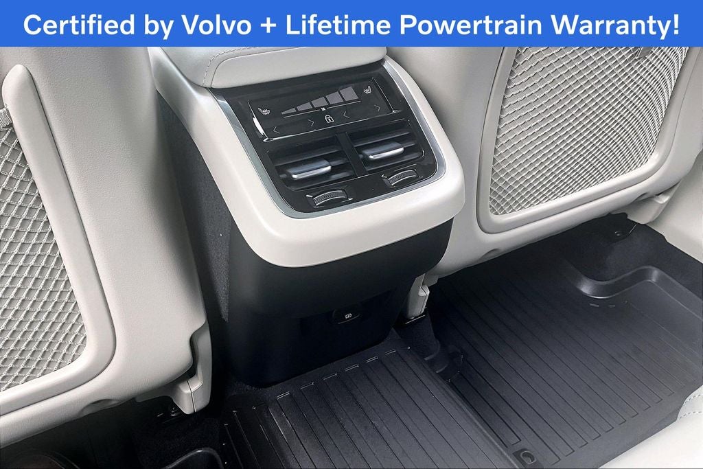 2026 Volvo XC60 B5 Ultra