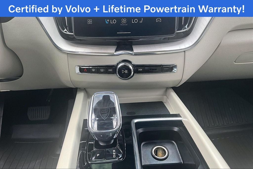 2026 Volvo XC60 B5 Ultra
