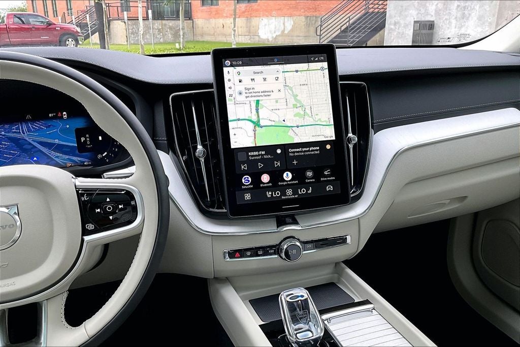 2026 Volvo XC60 B5 Ultra