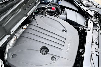 2026 Volvo XC60 B5 Ultra