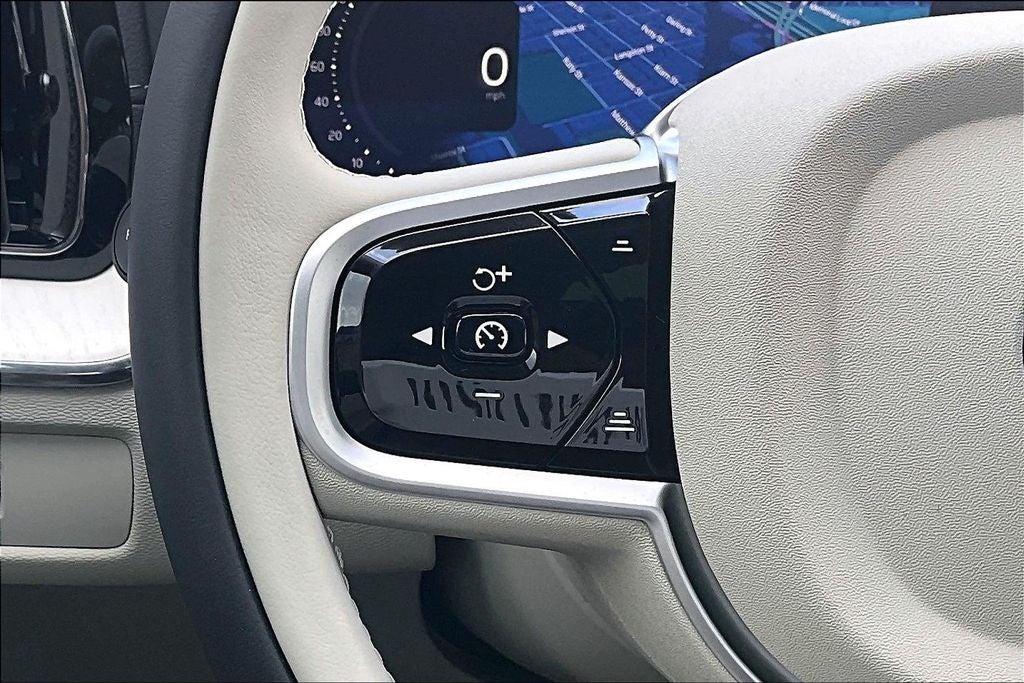 2026 Volvo XC60 B5 Ultra