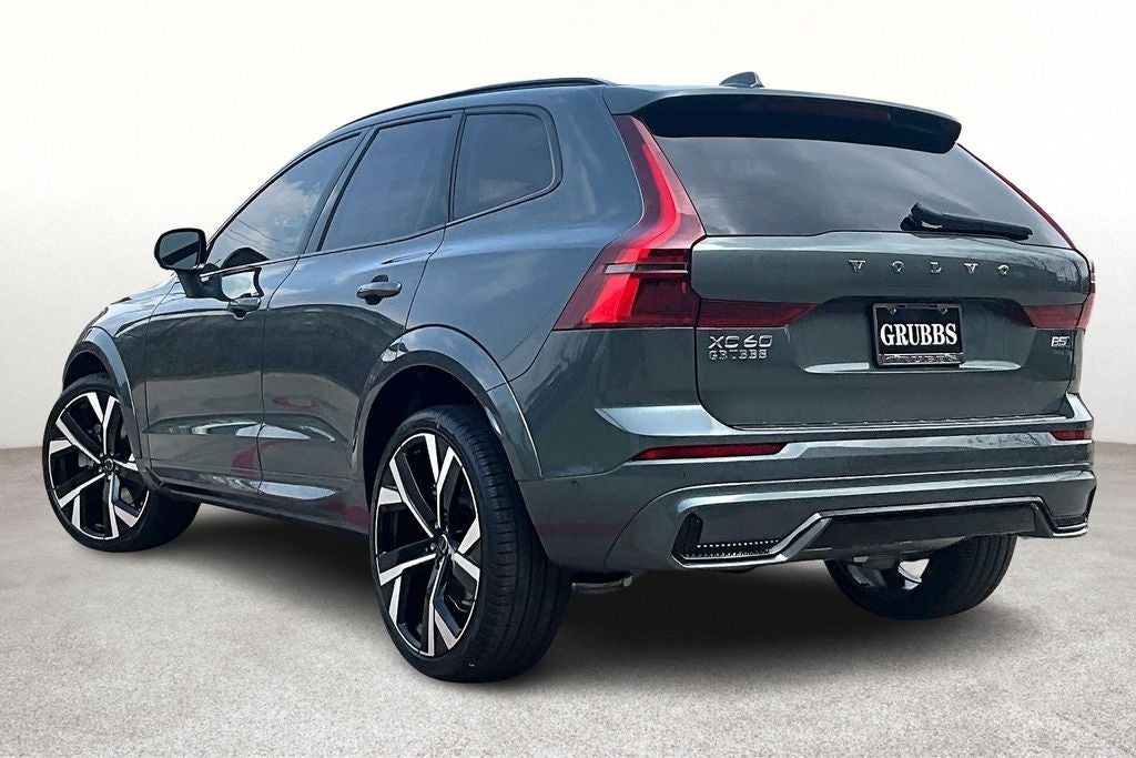 2026 Volvo XC60 B5 Ultra