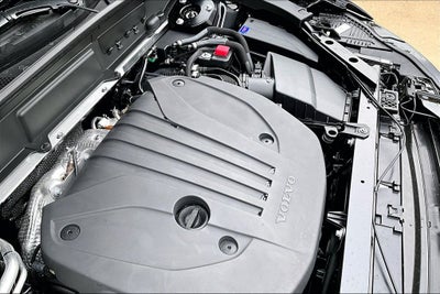 2026 Volvo XC60 B5 Ultra