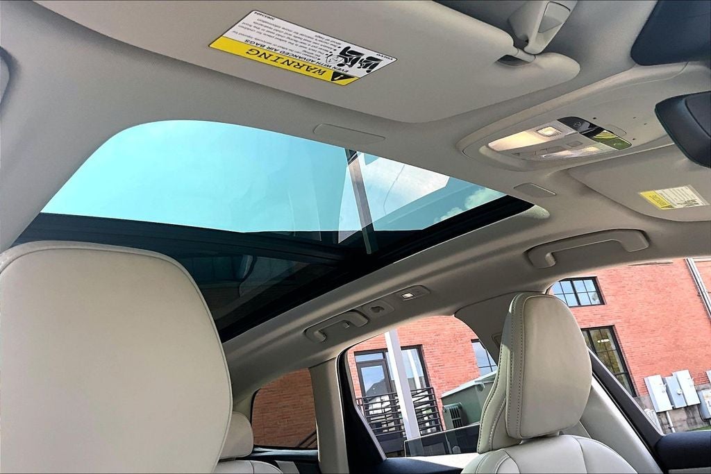 2026 Volvo XC60 B5 Ultra