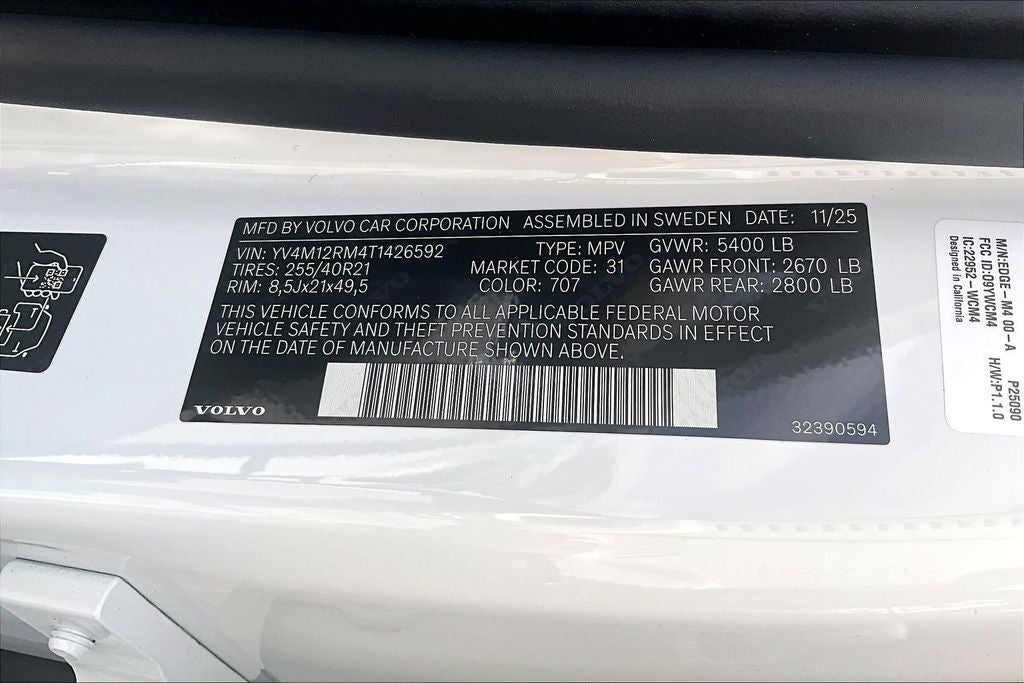 2026 Volvo XC60 B5 Ultra
