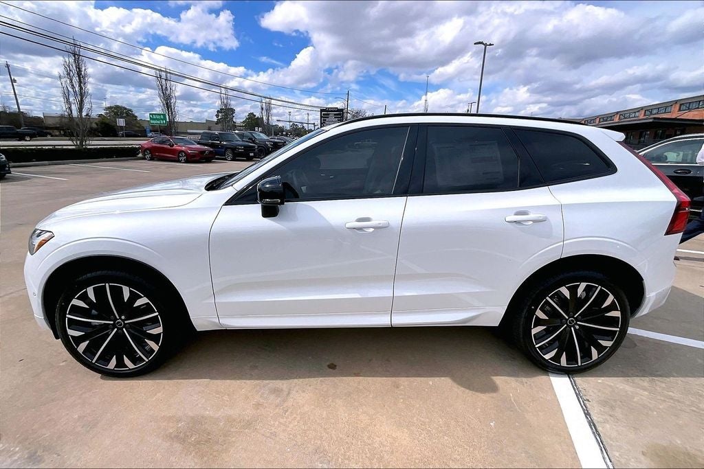 2026 Volvo XC60 B5 Ultra