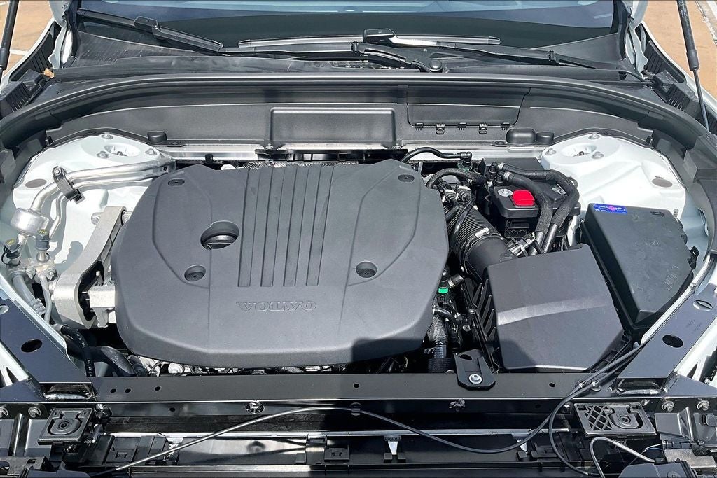 2026 Volvo XC60 B5 Ultra