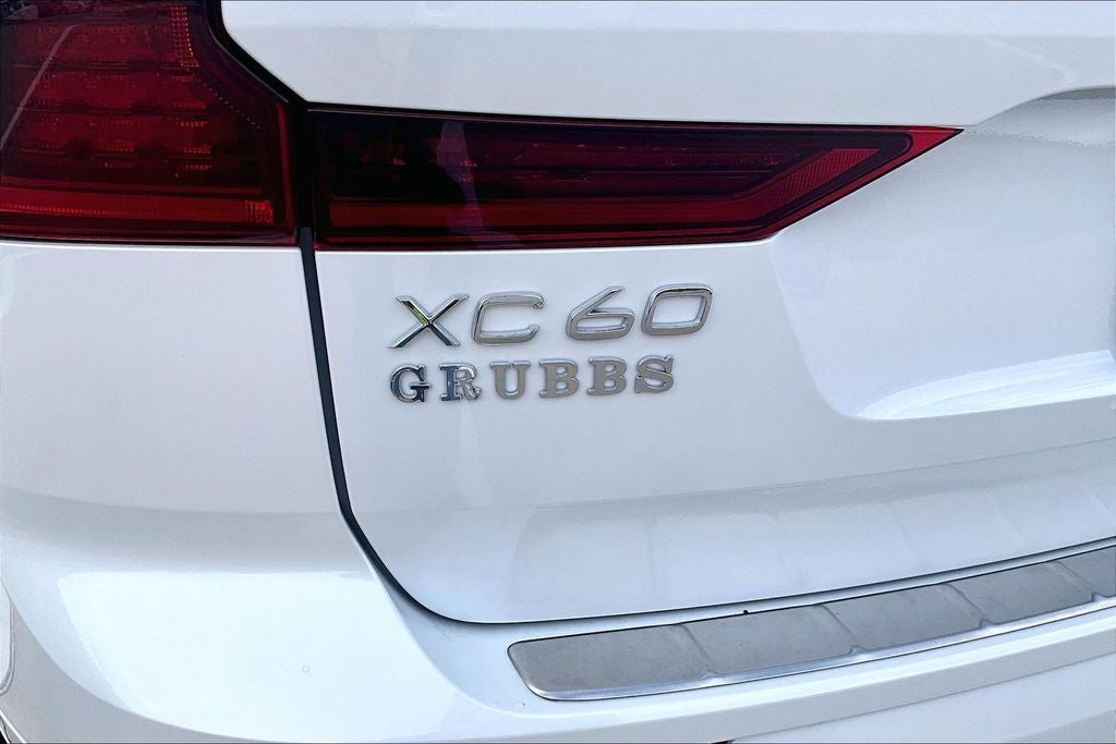 2026 Volvo XC60 B5 Ultra