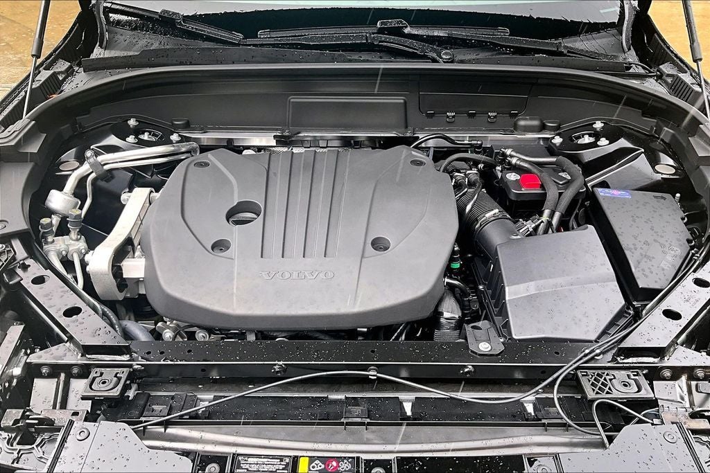 2026 Volvo XC60 B5 Ultra