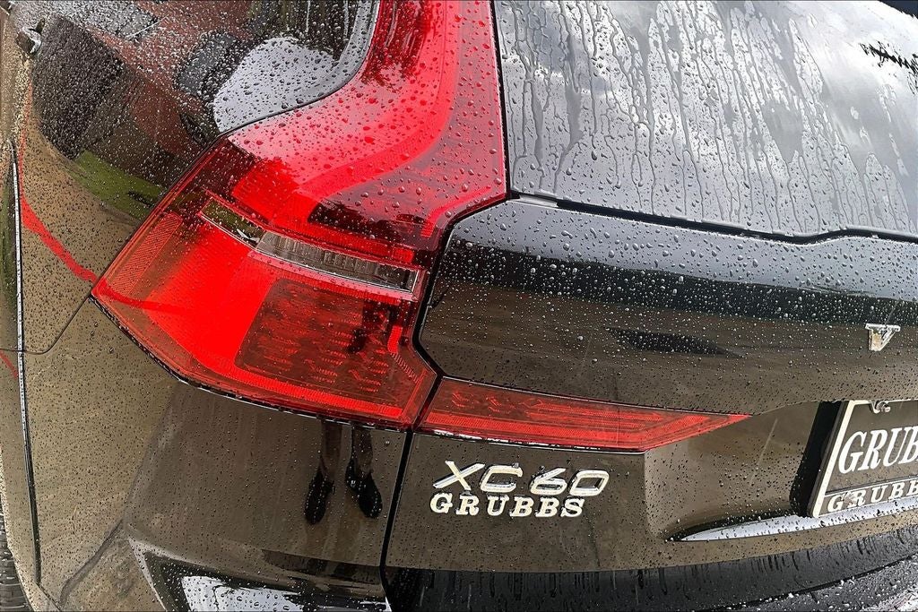 2026 Volvo XC60 B5 Ultra