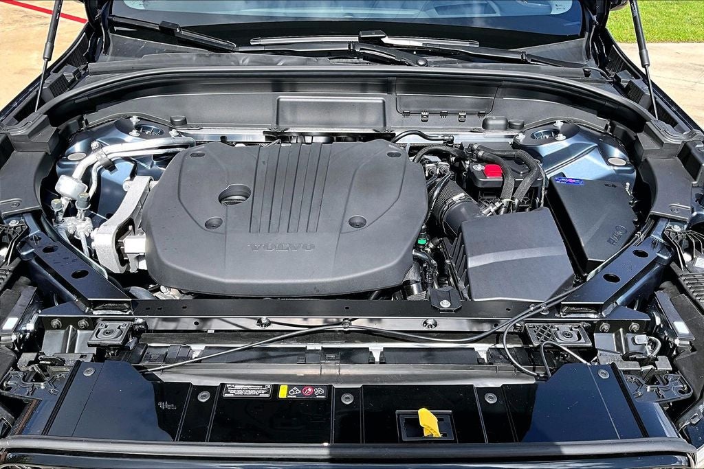 2026 Volvo XC60 B5 Ultra