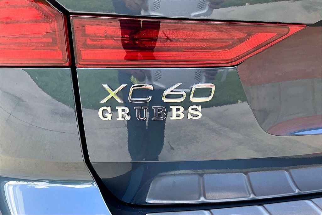 2026 Volvo XC60 B5 Ultra