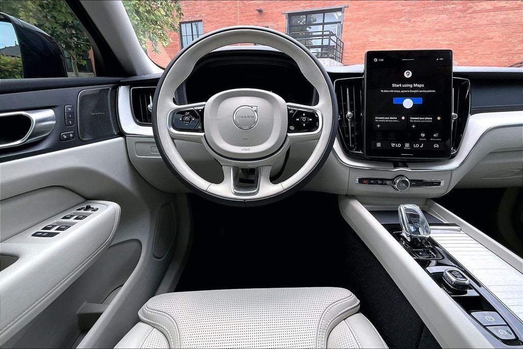 2026 Volvo XC60 B5 Ultra