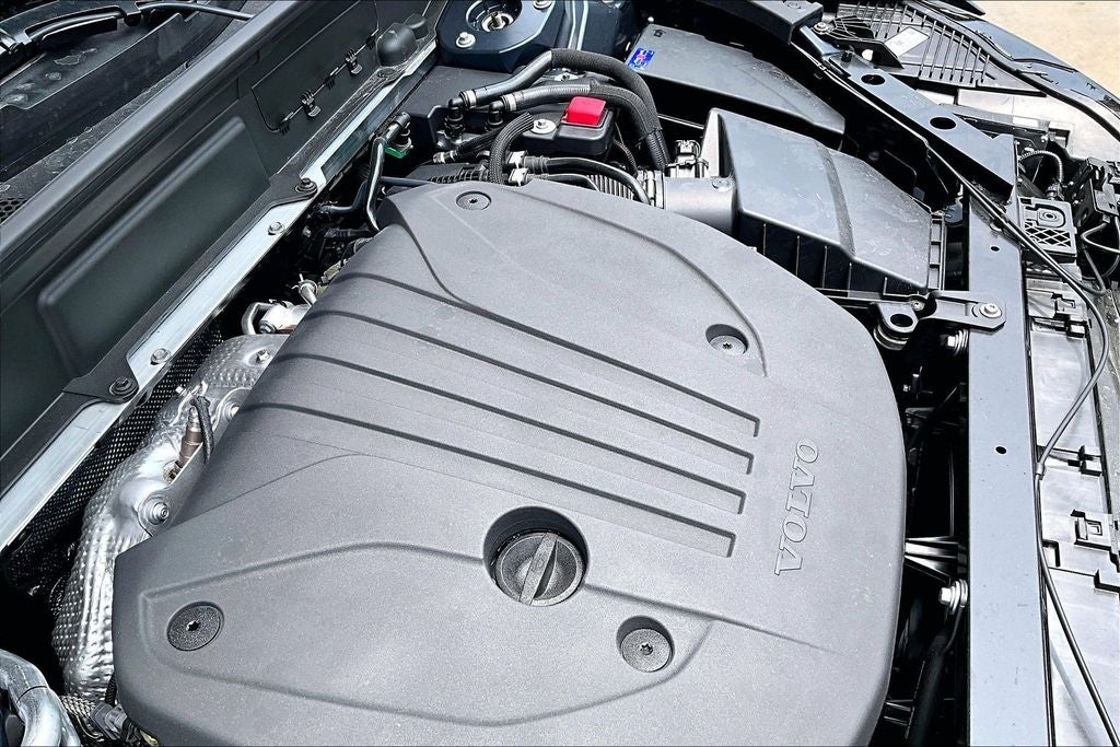 2026 Volvo XC60 B5 Ultra