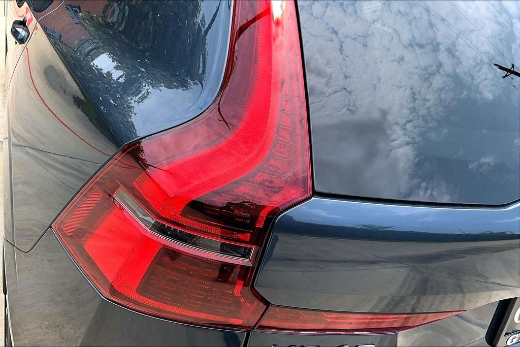 2026 Volvo XC60 B5 Ultra