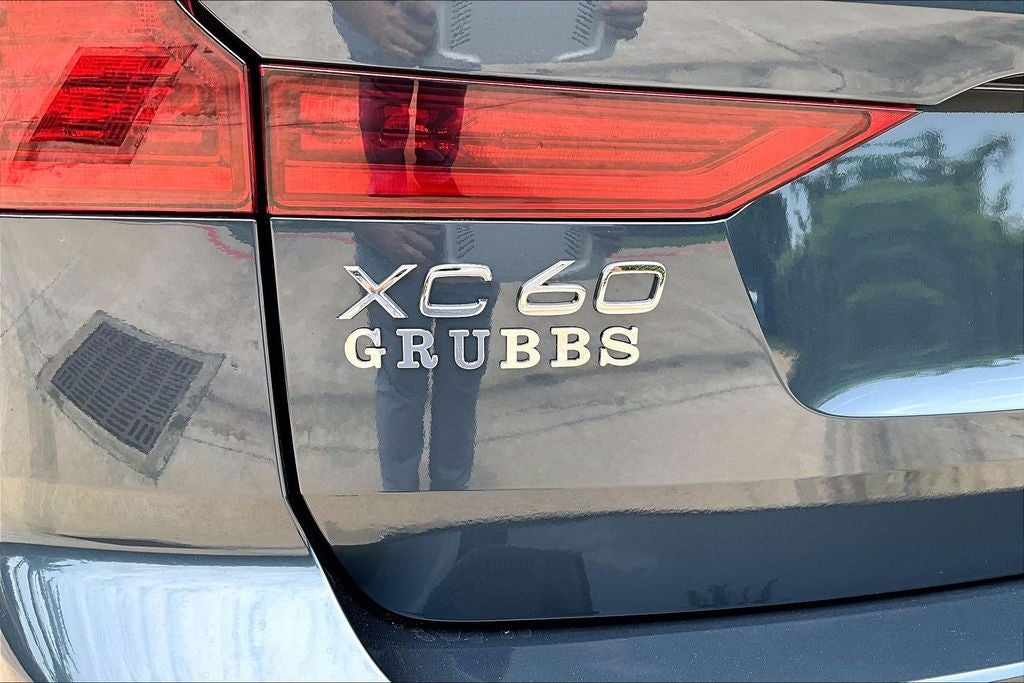 2026 Volvo XC60 B5 Ultra