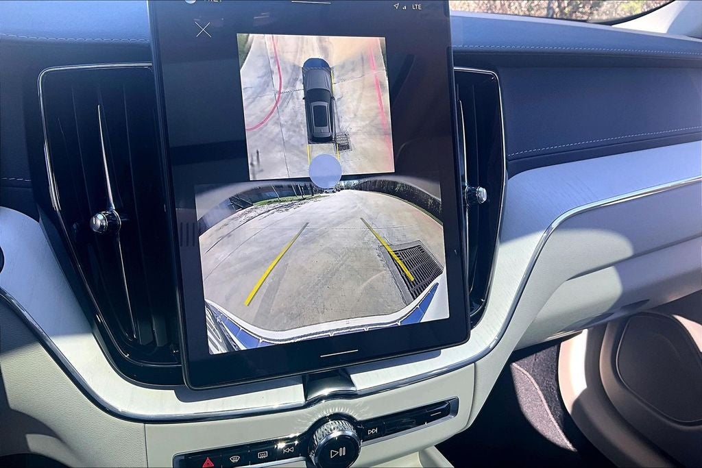 2026 Volvo XC60 B5 Ultra