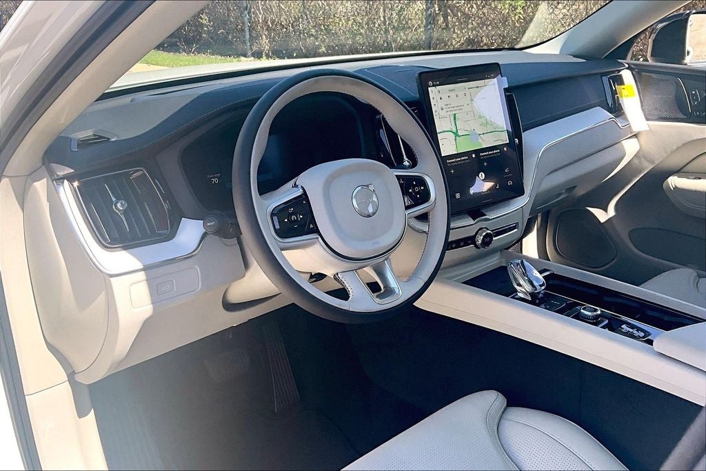 2026 Volvo XC60 B5 Ultra