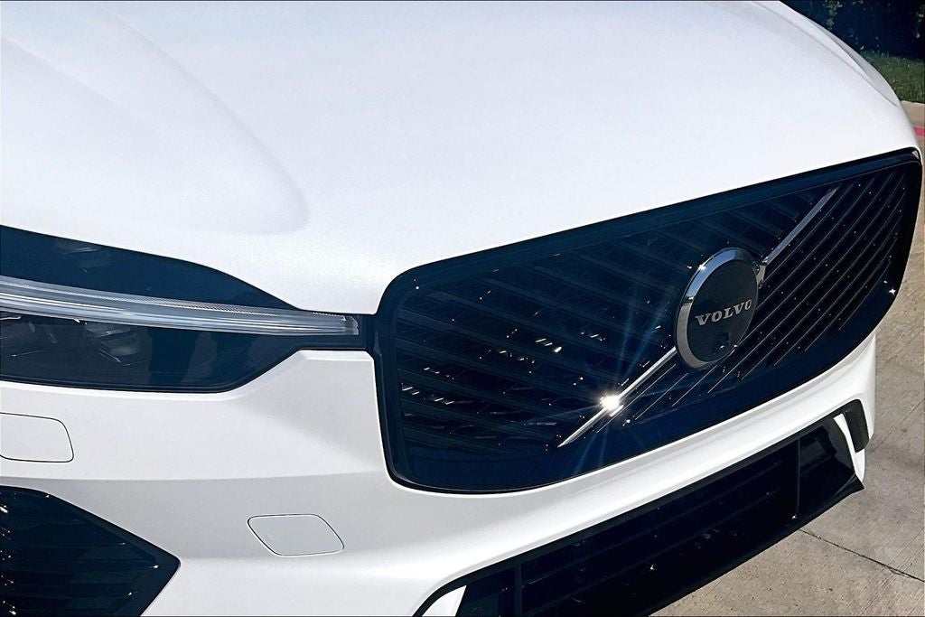 2026 Volvo XC60 B5 Ultra