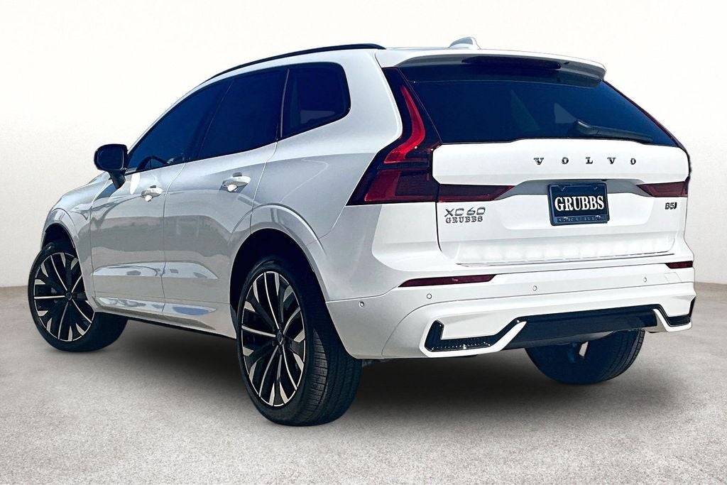 2026 Volvo XC60 B5 Ultra