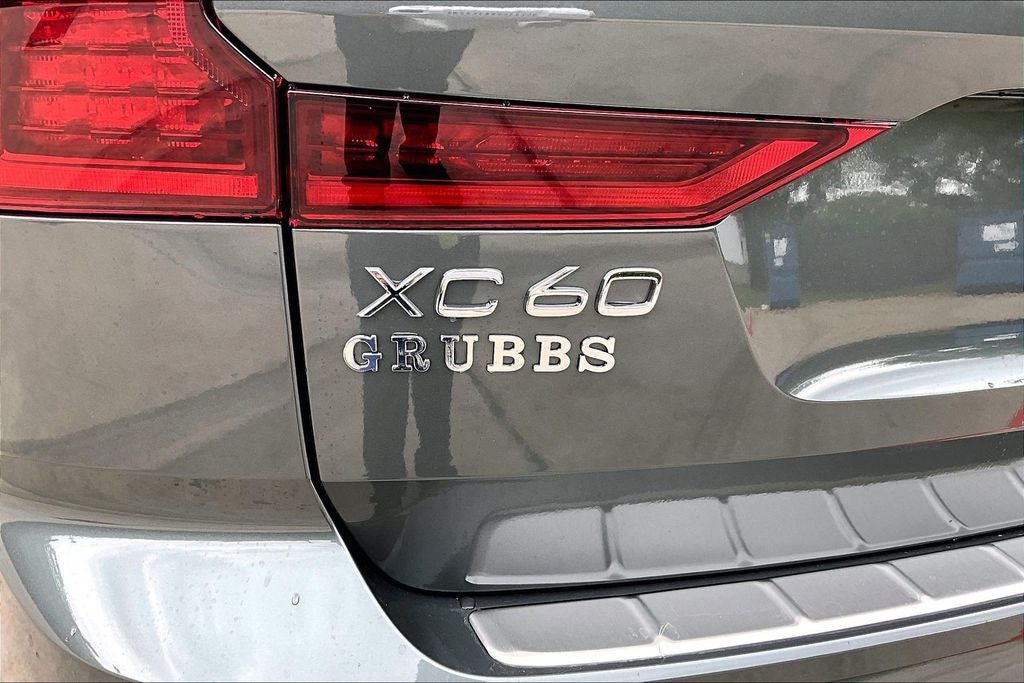 2026 Volvo XC60 B5 Ultra