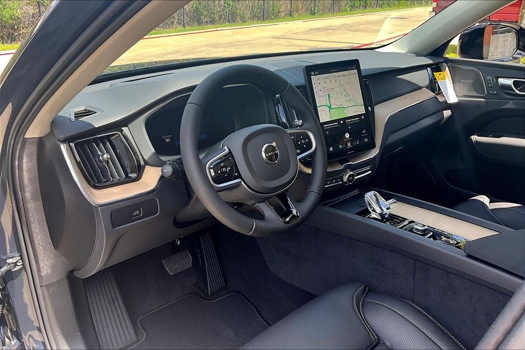 2026 Volvo XC60 B5 Ultra