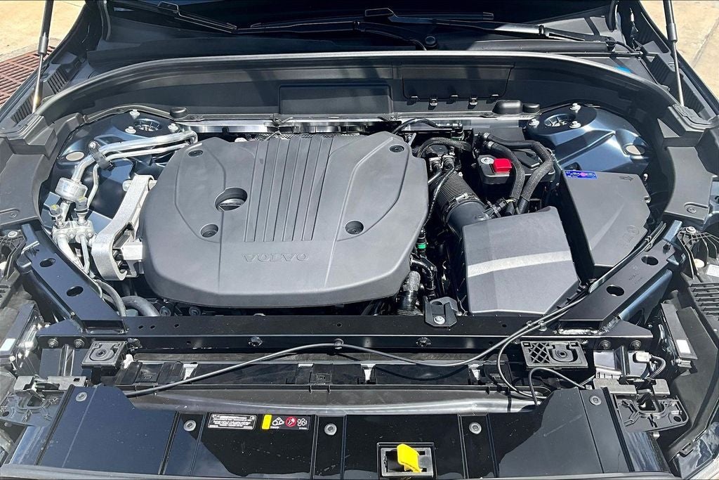 2026 Volvo XC60 B5 Ultra