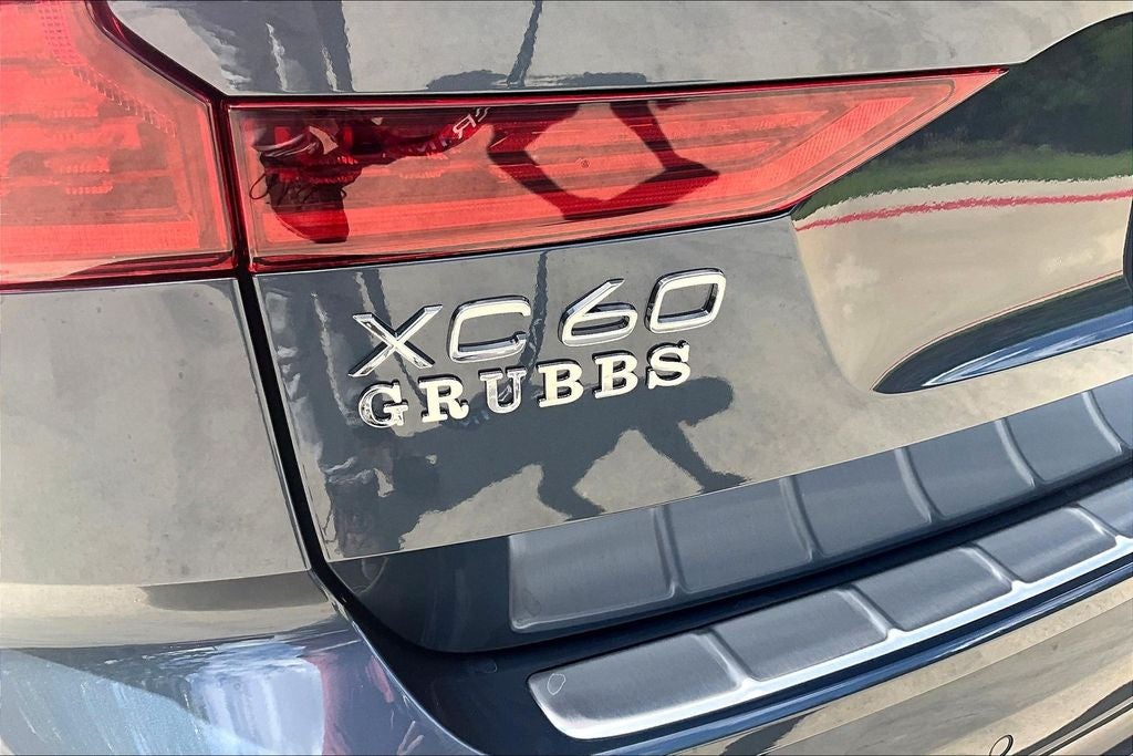 2026 Volvo XC60 B5 Ultra
