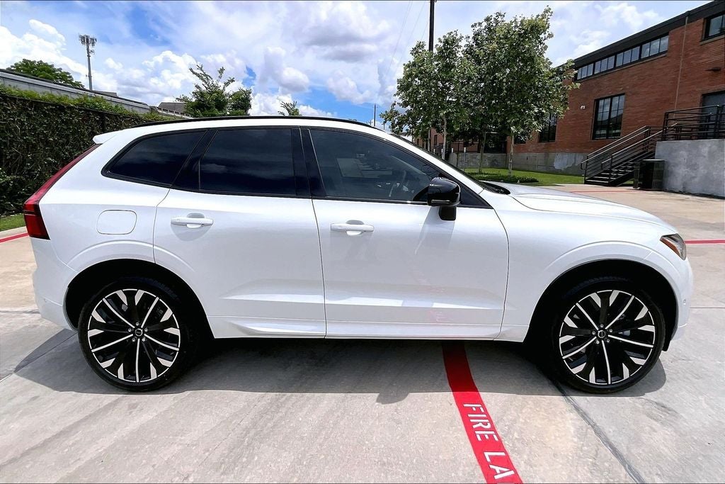 2026 Volvo XC60 B5 Ultra