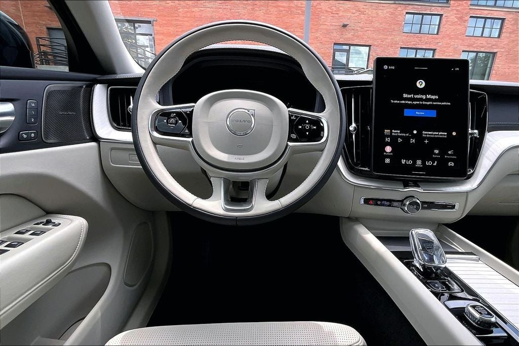 2026 Volvo XC60 B5 Ultra