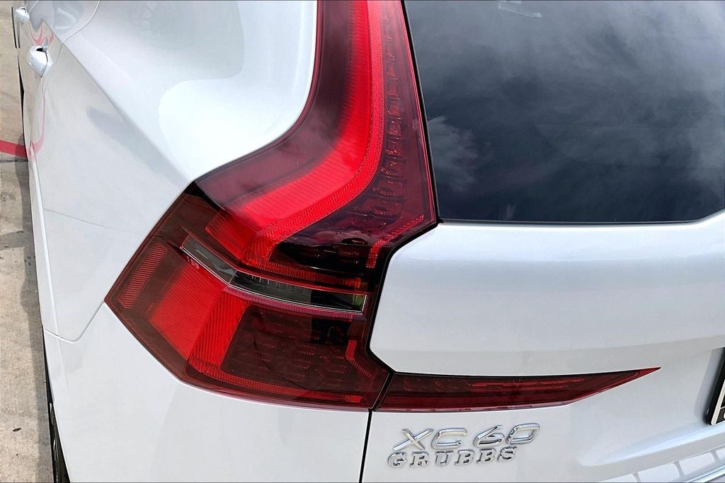 2026 Volvo XC60 B5 Ultra