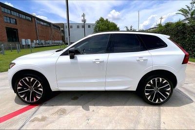 2026 Volvo XC60 B5 Ultra
