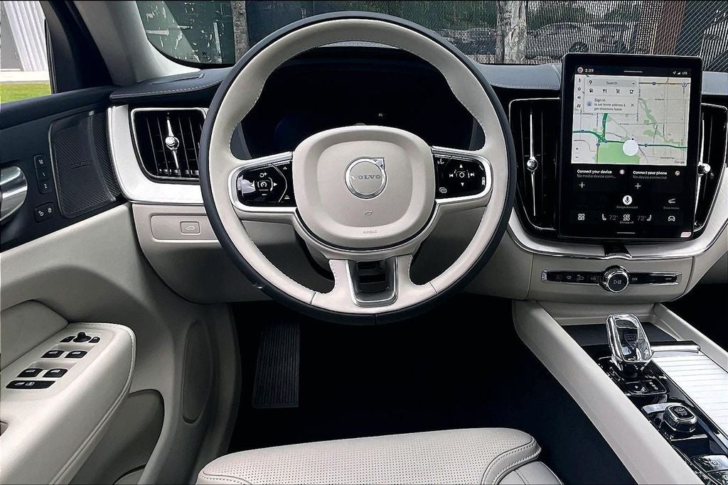 2026 Volvo XC60 B5 Ultra