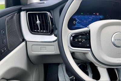 2026 Volvo XC60 B5 Ultra