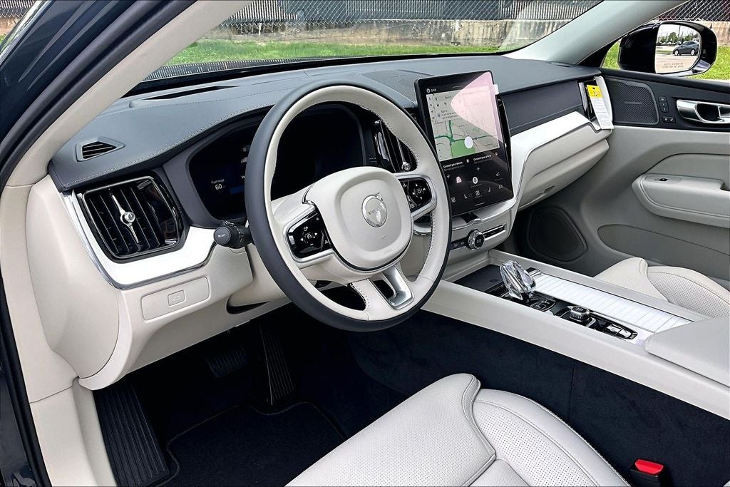 2026 Volvo XC60 B5 Ultra