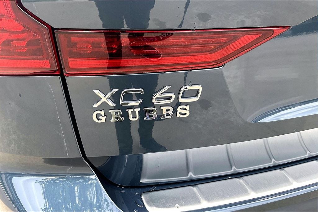 2026 Volvo XC60 B5 Ultra