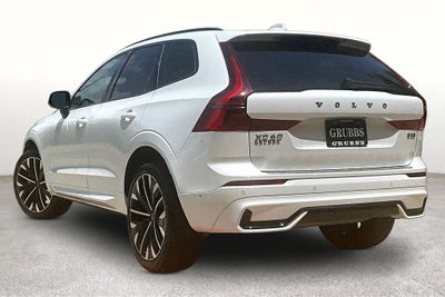 2026 Volvo XC60 B5 Ultra
