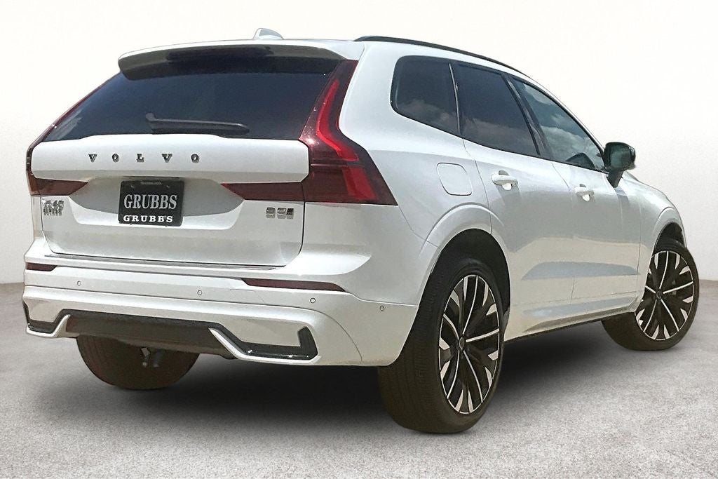 2026 Volvo XC60 B5 Ultra