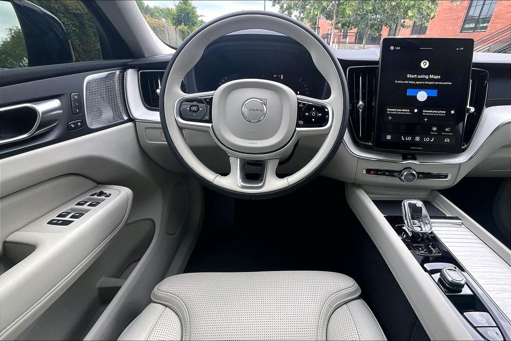 2026 Volvo XC60 B5 Ultra