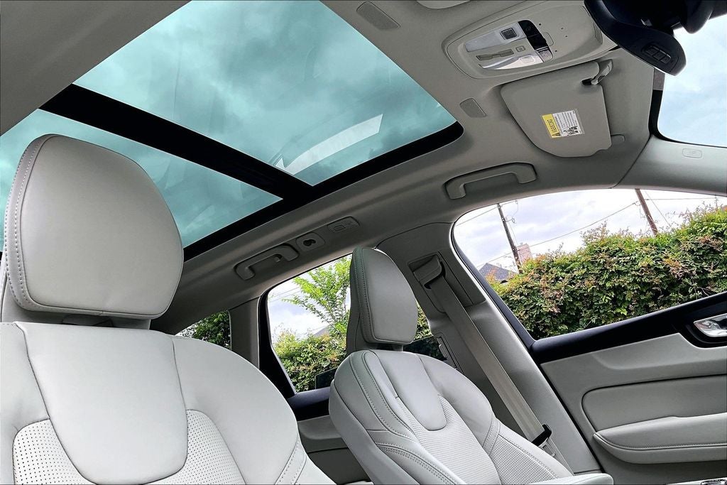 2026 Volvo XC60 B5 Ultra