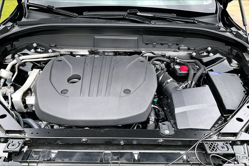 2026 Volvo XC60 B5 Ultra